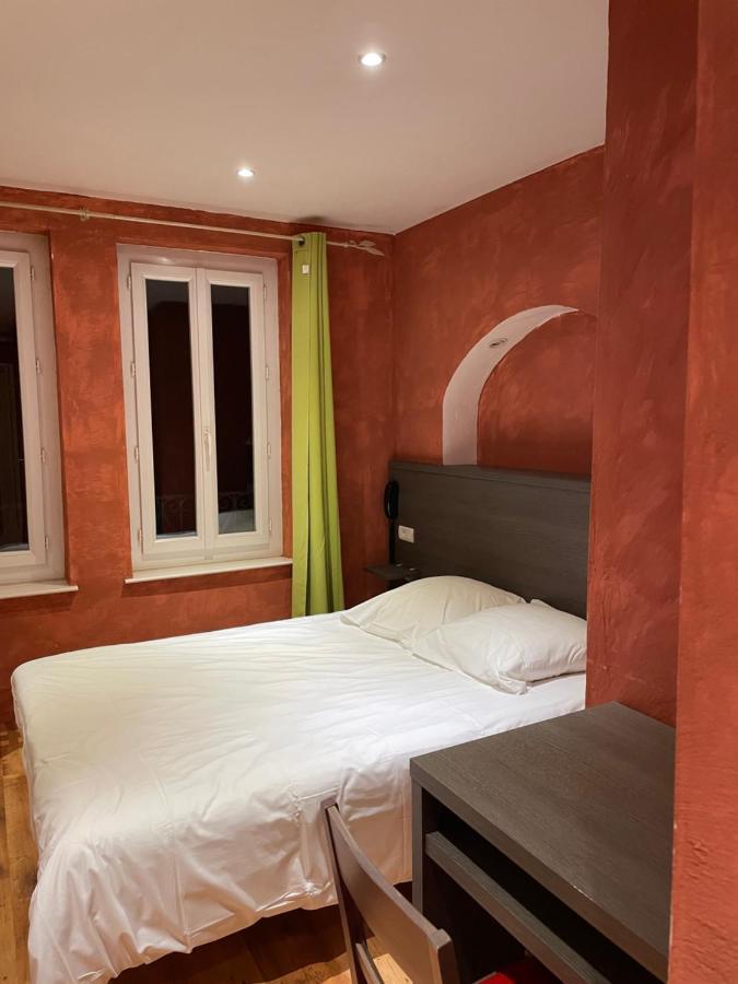 Logis Hotel Galland Lapalisse Exterior foto